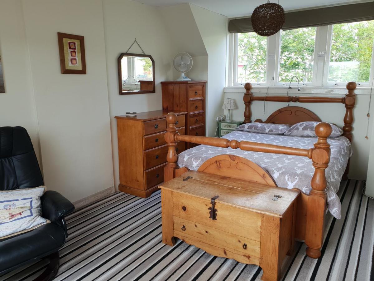Quirky Lochside Home Інверері Екстер'єр фото